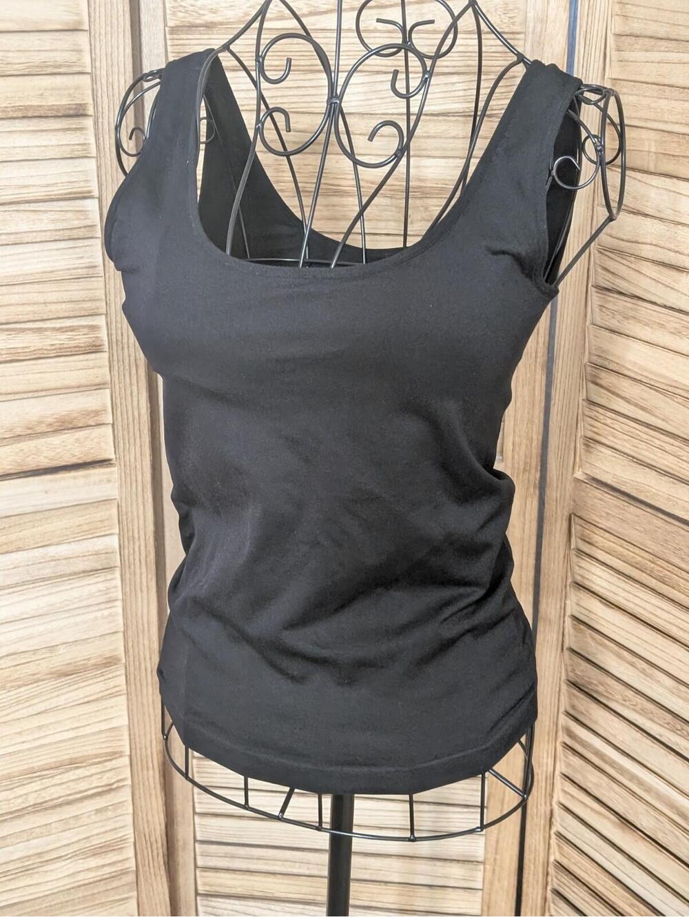 Danskin Intimates women's medium athletic tank‎ top Black